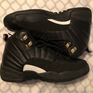 I’m selling these Jordan’s